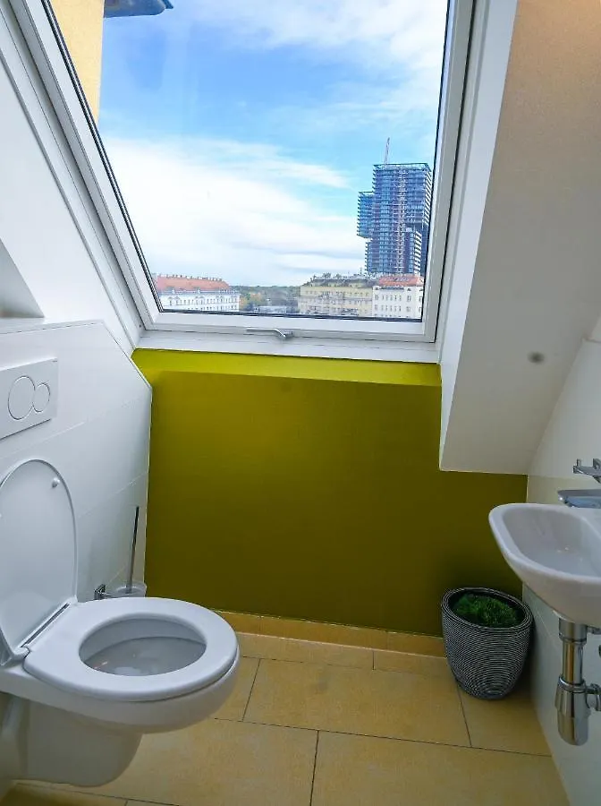 Bright Duplex Danube Canal Vienna 0*,  Austria