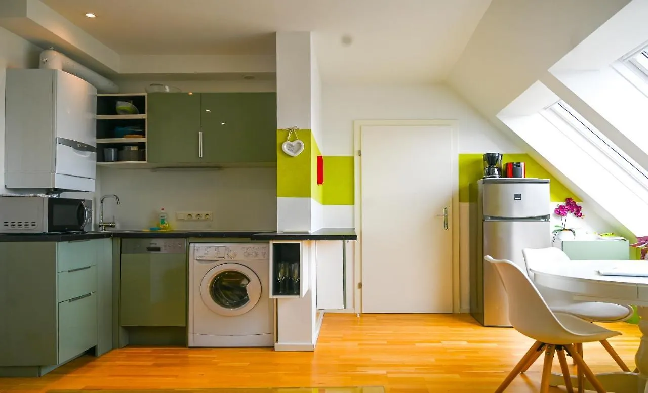 Apartment Bright Duplex Danube Canal Vienna